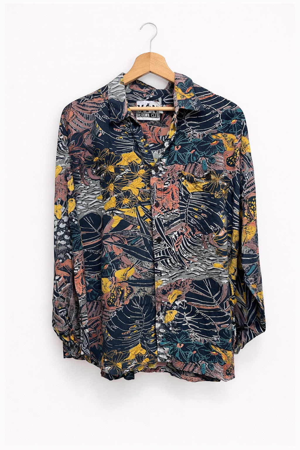 Camisa Vintage Negra de Manga Larga con Estampado de Hojas