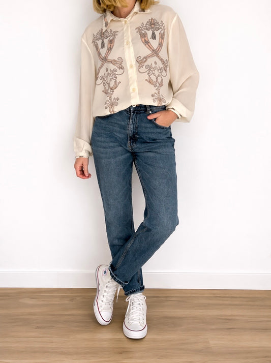 Camisa Vintage Blanca Roto de Manga Larga con Detalle Decorativo