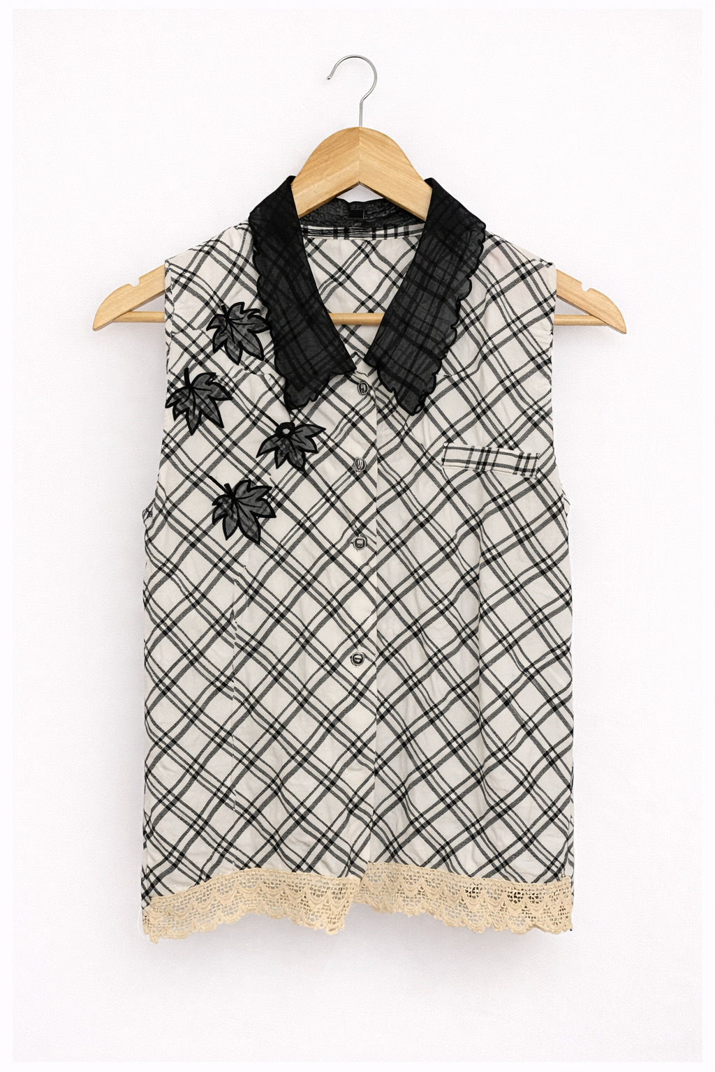 Camisa Vintage Sin Mangas Cuadros Negros con Detalles Crochet